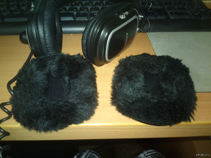  ,  ))) 